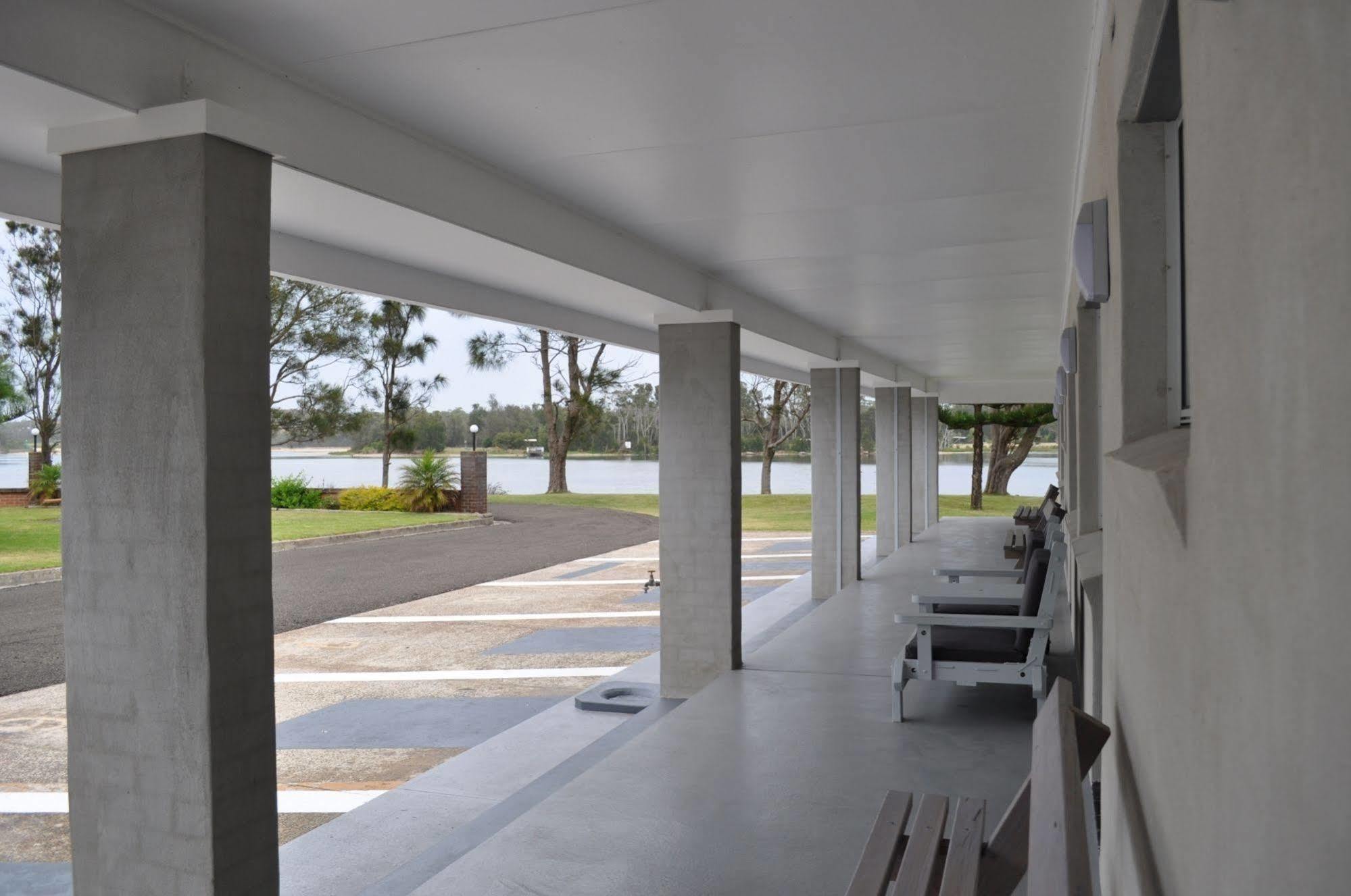 Archy'S On The Lake Burrill Lake Экстерьер фото